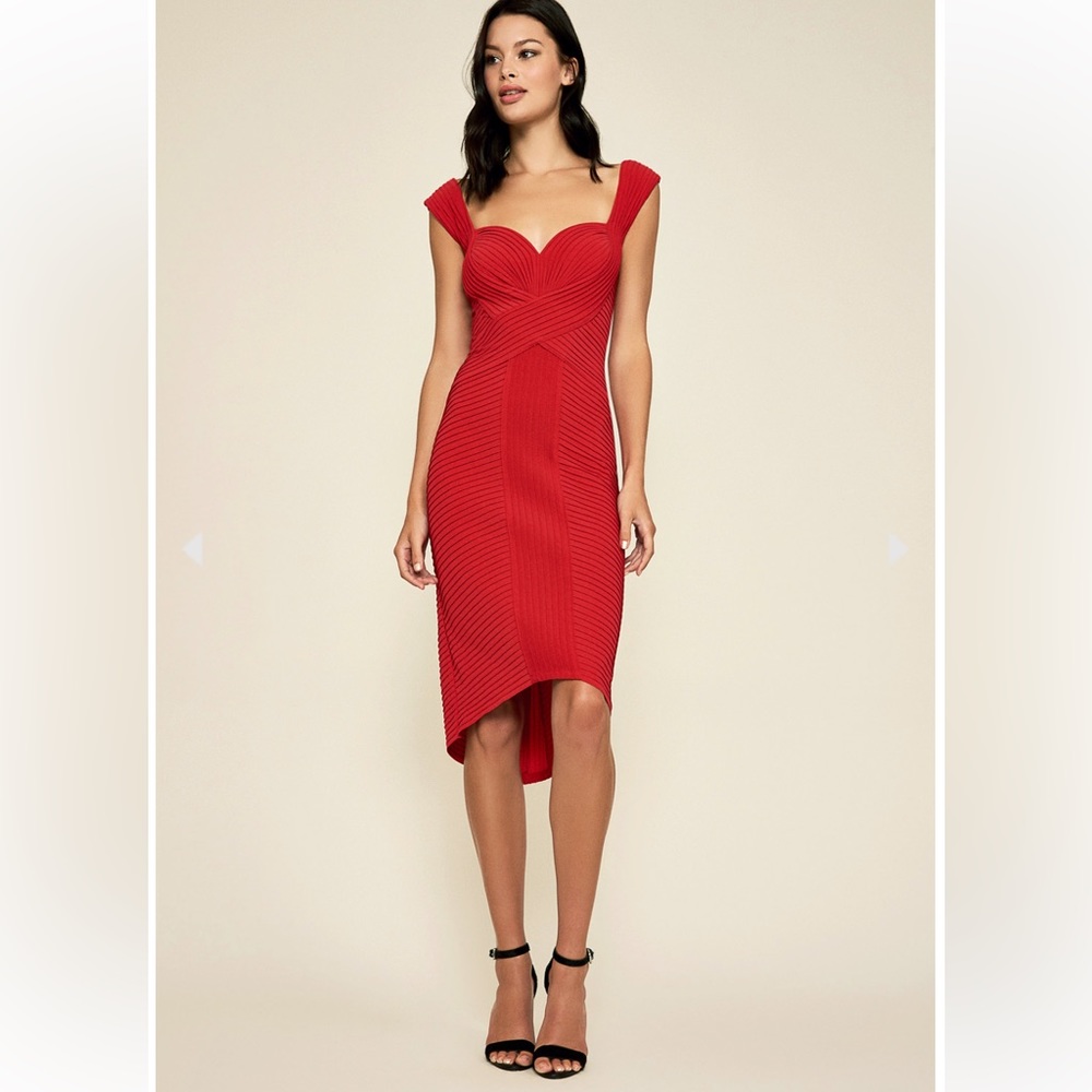 🔥🔥TADASHI SHOJI Pintuck Hi-lo Dress deep red